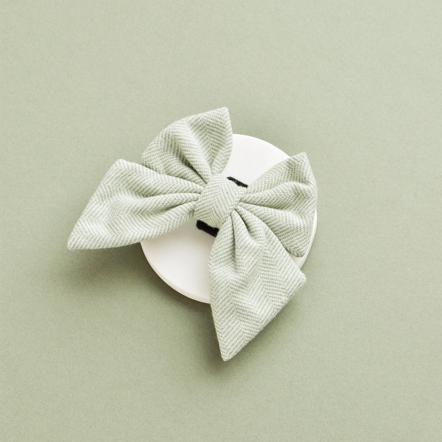 Sage Tweed Sailor Bow Tie